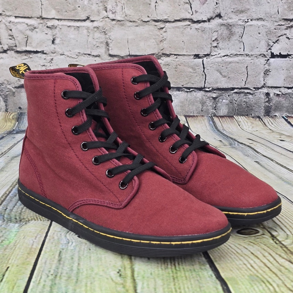 Dr. Martens Shoreditch Boots Women‎ 9 Cherry Red Canvas High Top Sneaker AW004